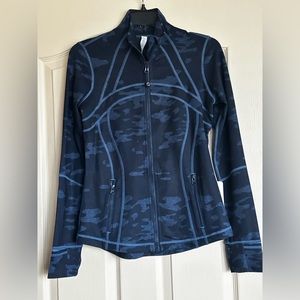 NWT Lululemon define jacket, blue camo, size 6